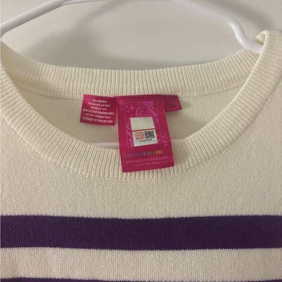 Queen of Sparkles LSU Short Sleeve Top - Picture 2 of 2